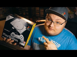 Смотрим PlayStation Classic Смотрим PlayStation Classic